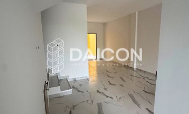 Casa de 2 Pisos en venta en Montería – 4 Habitaciones, 3 Baños y patio