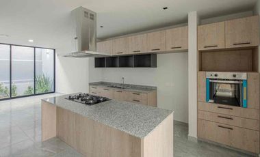 HERMOSA CASA EN RENTA MODERNA