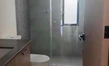 HERMOSA CASA EN RENTA MODERNA