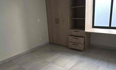 HERMOSA CASA EN RENTA MODERNA