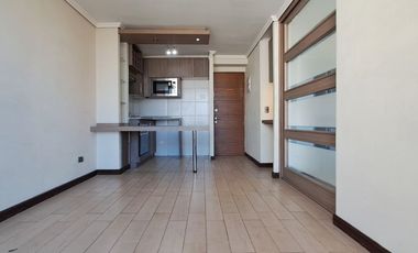 Arriendo dpto. 1 dormitorio, 1 baño. Metro Toesca