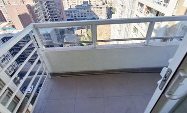 Arriendo dpto. 1 dormitorio, 1 baño. Metro Toesca
