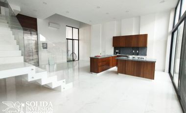 PUERTO VALLARTA / CASA DE 3 RECÁMARAS + ROOF GARDEN, DENTRO DE SEAPORT - ENTREGA INMEDIATA
