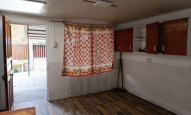 ¡Oportunidad! Casa de 3D/1B, Población Arboleda La Calera