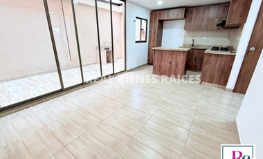 Se Arrienda Hermosa Casa Unifamiliar en Unidad Abierta.