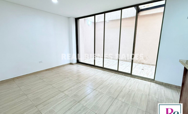Se Arrienda Hermosa Casa Unifamiliar en Unidad Abierta.