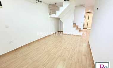 Se Arrienda Hermosa Casa Unifamiliar en Unidad Abierta.