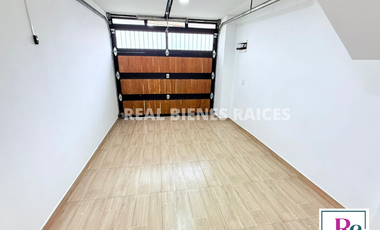 Se Arrienda Hermosa Casa Unifamiliar en Unidad Abierta.