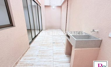 Se Arrienda Hermosa Casa Unifamiliar en Unidad Abierta.