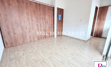 Se Arrienda Hermosa Casa Unifamiliar en Unidad Abierta.