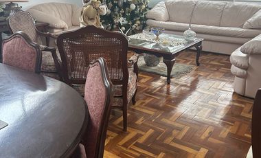 Vendo casa  de 4 recámaras construida en un solo piso en Arboledas a unos metros de Jinetes