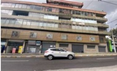 Venta de local comercial, sector Alameda - Quito