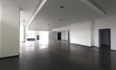 Local en arriendo en San Vicente.