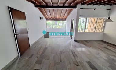 Se arrienda Casa dúplex en el sector de la Velódromo cód. 3793