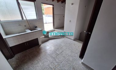 Se arrienda Casa dúplex en el sector de la Velódromo cód. 3793