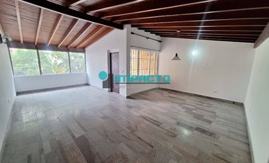 Se arrienda Casa dúplex en el sector de la Velódromo cód. 3793