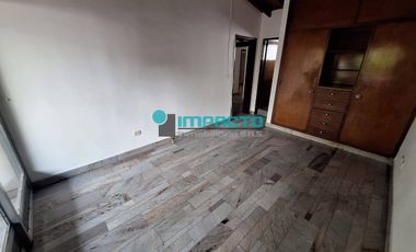 Se arrienda Casa dúplex en el sector de la Velódromo cód. 3793