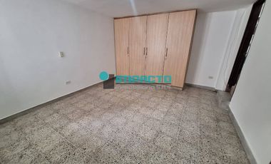 Se arrienda Casa dúplex en el sector de la Velódromo cód. 3793