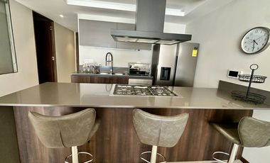 DEPARTAMENTO AMUEBLADO DE LUJO, EN CIMA PARK, DENTRO DE LA ZONA REAL DE GUADALAJARA.