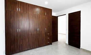 CASA EN VENTA con recámara planta baja SIERRA NOGAL