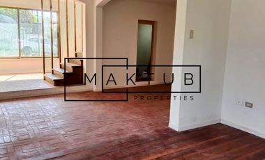 Amplia y cómoda casa Habitacional o Comercial, excelente Ubicación cerca del centro de Belloto