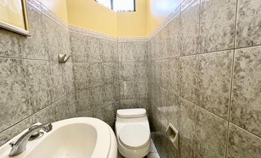 Alquiler De Departamento En 1Er Piso + Cochera — Santa Patricia, La Molina