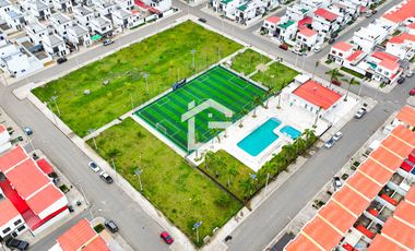 Casa en Venta en Urbanización Miracielo, Machala – Modelo Adriana