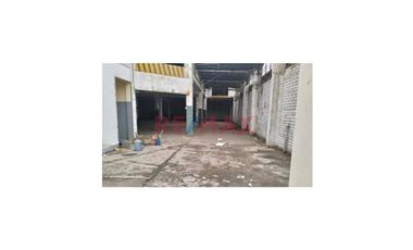 Tereno En Avenida Industrial