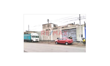 Tereno En Avenida Industrial