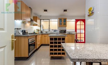 Venta hermosa casa Camino el Huinganal - Lo Barnechea