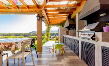 Venta hermosa casa Camino el Huinganal - Lo Barnechea