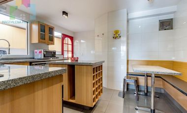 Venta hermosa casa Camino el Huinganal - Lo Barnechea