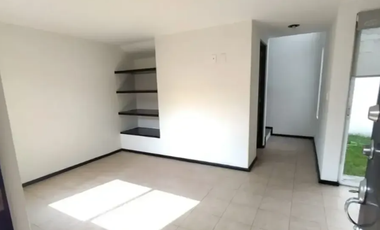 Casa en Fracc. Quinta Mariana, Santa María, Metepec
