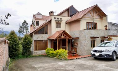 CASA Espaciosa con vista Panorámica EN VENTA sector Castilla Cruz-El Valle