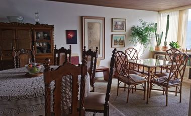 SE VENDE AMPLIO APARTAMENTO EN EDIFICIO COMBEIMA