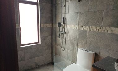 Se renta hermosa casa por estrenar Cotacachi