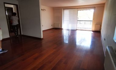 VENTA IMPERDIBLE - METRO LOS LEONES DEPARTAMENTO HERMOSO