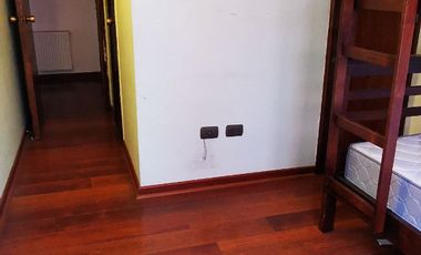 VENTA IMPERDIBLE - METRO LOS LEONES DEPARTAMENTO HERMOSO