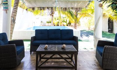 Casa a 50 m del Mar, en Esquina, en la Playa de San Benito