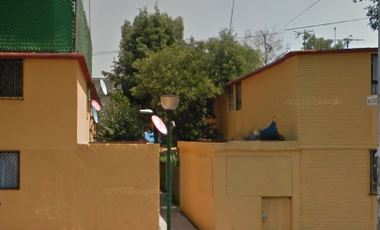 Venta de Casa en Remate, Zona estratégicamente ubicada cerca de ESIME Culhuacán, Andador en CTM Culhuacán Sección V, Coyoacán, CDMX