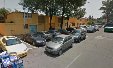 Venta de Casa en Remate, Zona estratégicamente ubicada cerca de ESIME Culhuacán, Andador en CTM Culhuacán Sección V, Coyoacán, CDMX
