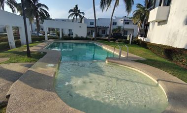 VENDO CASA EN LA COL. RICARDO FLORES MAGÓN