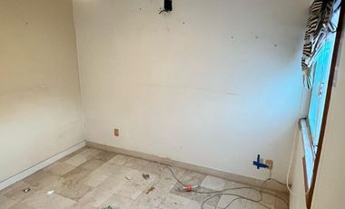 VENDO CASA EN LA COL. RICARDO FLORES MAGÓN