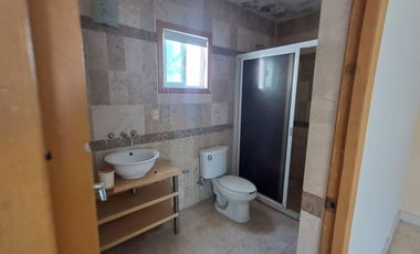 VENDO CASA EN LA COL. RICARDO FLORES MAGÓN