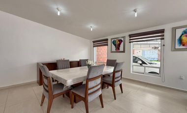 CASA EN VENTA EN CACALOMACAN
