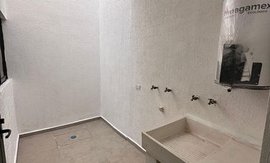 VENDO CASA EN BOCA DEL RIO CON RECAMARA EN PB