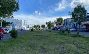 Bodega en Venta en esquina, Av. Pasteur, Comerciantes, Querétaro