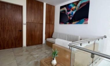 HERMOSA CASA  EN VILLA MAGNA CON 1 RECAMARA EN PLANTA BAJA, SOTANO Y ROOF GARDEN