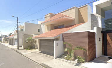 Venta de casa a precio de remate en  Costa de Oro  CP: 94299  Veracruz