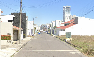 Venta de casa a precio de remate en  Costa de Oro  CP: 94299  Veracruz